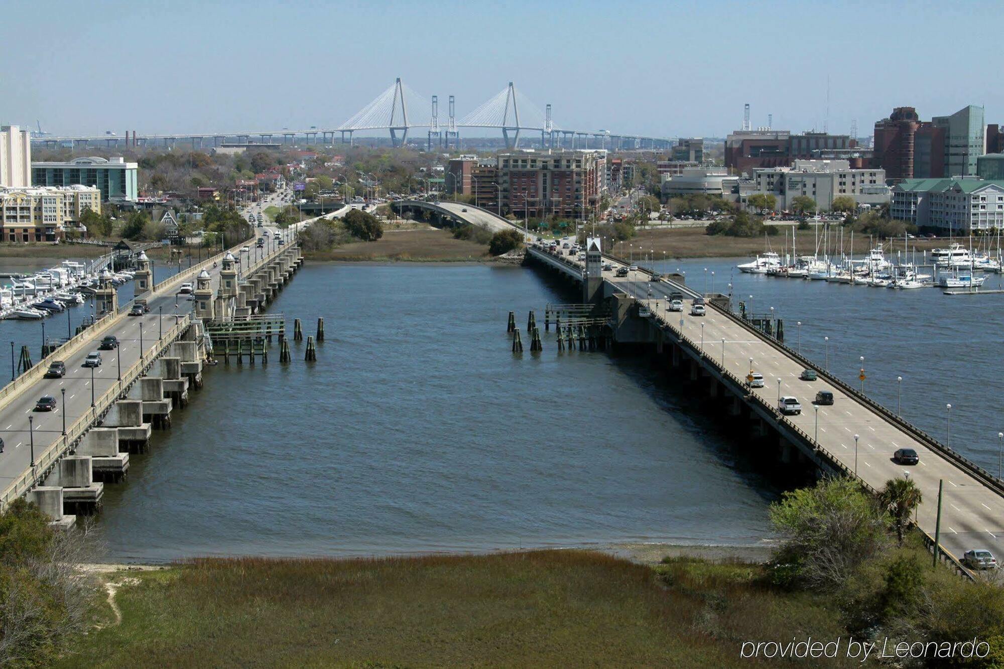 Holiday Inn Charleston-Riverview, An Ihg Hotel Eksteriør bilde